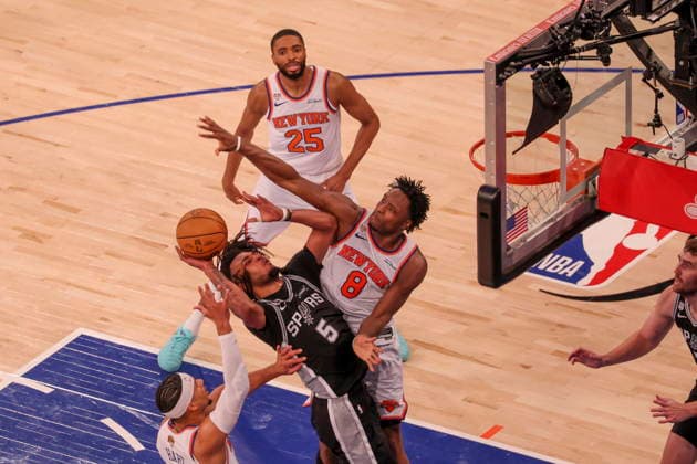 NBA, Basketball Herren, USA Finals Game 3 - San Antonio Spurs at New York Knicks San Antonio Spurs guard Stephon Castle (C) in action during Game 3 of the NBA Finals, the San Antonio Spurs at New York Knicks, at Madison Square Garden in New York, New York, USA, 08 June 2026. NEW YORK NEW YORK UNITED STATES  Copyright: xSARAHxYENESELx