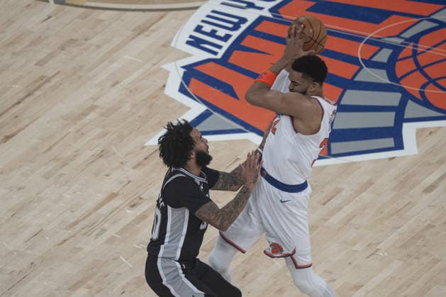 New York Knicks v San Antonio Spurs - NBA, Basketball Herren, USA Finals NEW YORK, UNITED STATES - JUNE 8: Karl-Anthony Towns (32) of the New York Knicks and Julian Champagnie (30) of San Antonio Spurs in action during the National Basketball Association (NBA) finals game between the New York Knicks and San Antonio Spurs at the Madison Square Garden in New York, United States on June 8, 2026. Celal Gunes Anadolu New York United States. Editorial use only. Please get in touch for any other usage.  Copyright: x2026xAnadoluxCelalxGunesx