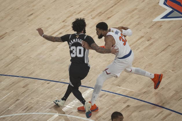New York Knicks v San Antonio Spurs - NBA, Basketball Herren, USA Finals NEW YORK, UNITED STATES - JUNE 8: Karl-Anthony Towns (32) of the New York Knicks and Julian Champagnie (30) of San Antonio Spurs in action during the National Basketball Association (NBA) finals game between the New York Knicks and San Antonio Spurs at the Madison Square Garden in New York, United States on June 8, 2026. Celal Gunes Anadolu New York United States. Editorial use only. Please get in touch for any other usage.  Copyright: x2026xAnadoluxCelalxGunesx