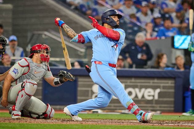 June 8, 2026, Toronto, On, Canada: Toronto Blue Jays Yohendrick Pinango (24) hits a double during sixth inning MLB, Baseball Herren, USA baseball action against the Philadelphia Phillies, in Toronto, on Monday, June 8, 2026. Canada News - June 8, 2026  - ZUMAc35_ 20260608_zaf_c35_261 Copyright: xSammyxKoganx