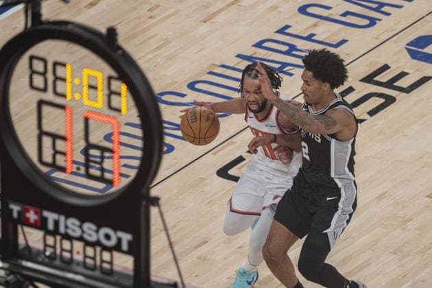 New York Knicks v San Antonio Spurs - NBA, Basketball Herren, USA Finals NEW YORK, UNITED STATES - JUNE 8: Jalen Brunson (11) of the New York Knicks and Dylan Harper (2) of San Antonio Spurs in action during the National Basketball Association (NBA) finals game between the New York Knicks and San Antonio Spurs at the Madison Square Garden in New York, United States on June 8, 2026. Celal Gunes Anadolu New York United States. Editorial use only. Please get in touch for any other usage.  Copyright: x2026xAnadoluxCelalxGunesx
