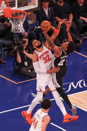 NBA, Basketball Herren, USA Finals Game 3 - San Antonio Spurs at New York Knicks New York Knicks center-forward Karl-Anthony Towns (L) and San Antonio Spurs guard Dylan Harper (R) in action during Game 3 of the NBA Finals between the San Antonio Spurs and the New York Knicks at Madison Square Garden in New York, New York, USA, 08 June 2026. NEW YORK NEW YORK UNITED STATES  Copyright: xSARAHxYENESELx