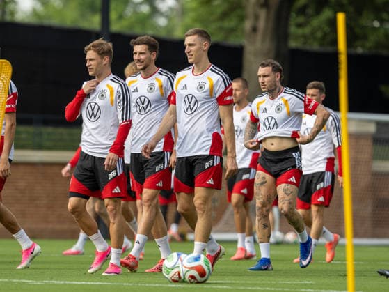 Team Arrival Germany, Base Camp, practice, FIFA World Cup, WM, Weltmeisterschaft, Fussball 2026, Winston-Salem DAVID RAUM, JOSHUA KIMMICH, LEON GORETZKA and NICO SCHLOTTERBECK of DFB practicing for the FIFA World Cup 2026 at Wake Forest University™s Spry Stadium in Winston-Salem, North Carolina, United States, June 8, 2026. WINSTON-SALEM Spry Stadium North Carolina USA Copyright: xPaulxMoreax 1R8A5986