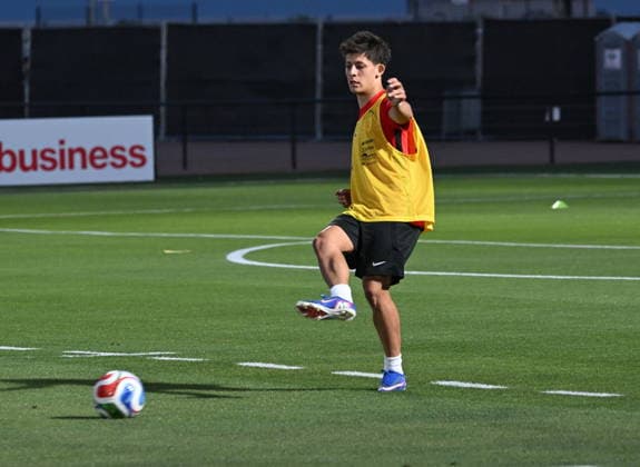 Turkish National Football Team training session in Arizona MESA, ARIZONA, US - JUNE 8: Turkish National Football Team player Arda Guler and his teammates, under the guidance of head coach Vincenzo Montella, participate in an open training session for fans and media members ahead of the 2026 FIFA World Cup, WM, Weltmeisterschaft, Fussball at Arizona Athletic Grounds in Mesa, Arizona, on June 8, 2026. Tayfun Coskun Anadolu Arizona United States. Editorial use only. Please get in touch for any other usage.  Copyright: x2026xAnadoluxTayfunxCoskunx