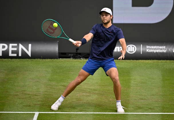 Aleksandar Kovecevic (USA) Aktion Tennis Herren BOSS Open ATP, Tennis Herren 250 Stuttgart 2026 Weissenhof BOSS Open ATP 250 Stuttgart 2026