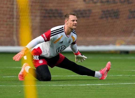 Manuel Neuer (Deutschland, 1) nimmt an der ersten Trainingseinheit der deutschen Nationalmannschaft im Trainingslager in North Carolina teil. USA, Deutsche Fussballnationalmannschaft, Base Camp, Winston-Salem, 08.06.2026 USA, Deutsche Fussballnationalmannschaft, Base Camp, Winston-Salem, 08.06.2026 Winston-Salem