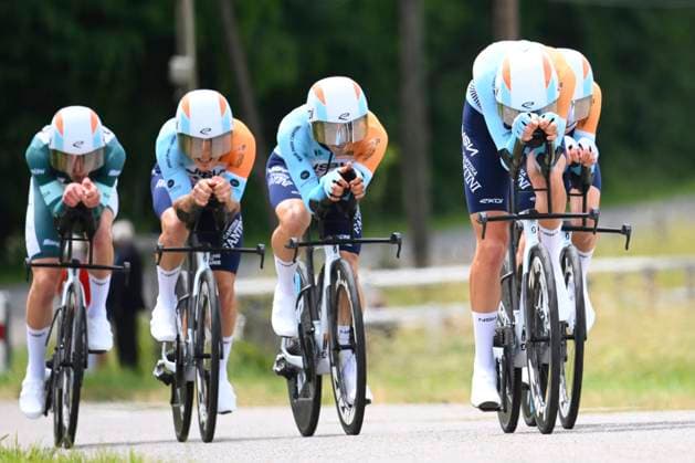 Tour Auvergne - Rhone-Alpes 2026 Stage 3 PERREUX, FRANCE - JUNE 09 : Bennett George (NZL) of NSN Cycling Team, Frigo Marco (ITA) of NSN Cycling Team, Hofstetter Hugo (FRA) of NSN Cycling Team, Marti Pau (ESP) of NSN Cycling Team, Raisberg Nadav (ISR) of NSN Cycling Team during stage 3 of the 78th edition of Tour Auvergne - Rhone-Alpes an UCI World Tour 2.UWT Team Time Trial stage for Men Elite of 28.4 km with start in Perreux and finish in Perreux on June 9, 2026 in Perreux, France, 09 06 2026 ( Motordriver Guy De Vuyst - Perreux France  Copyright: xVincentxKalutx