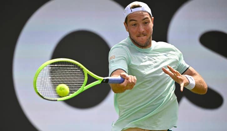 Jan-Lennard Struff (GER) Aktion Tennis Herren BOSS Open ATP, Tennis Herren 250 Stuttgart 2026 Weissenhof BOSS Open ATP 250 Stuttgart 2026