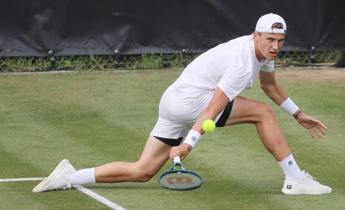 Stuttgart , Tennis , BOSS Open , Tom Gentzsch ( GER )