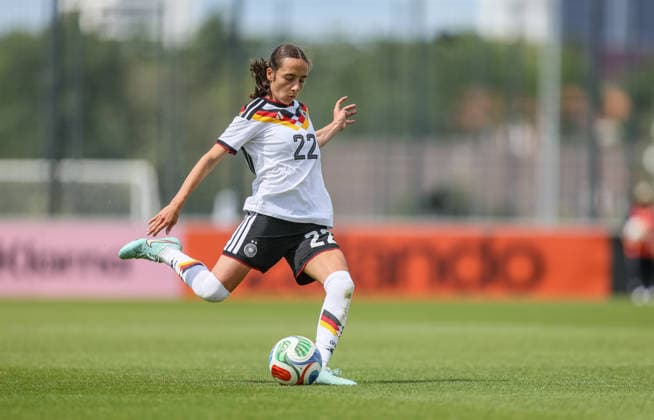 GER, Frankfurt, Deutschland U19 vs USA U19 Freundschaftsspiel, Fussball, DFB, Spielzeit 2025 2026, DFB-Campus, zweites Spiel im Bild: Emma Memminger (Deutschland U19 Frauen 22) DFB DFL REGULATIONS PROHIBIT ANY USE OF PHOTOGRAPHS AS IMAGE SEQUENCES AND OR QUASI-VIDEO, 09.06.2026