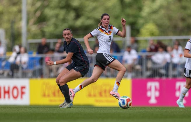 GER, Frankfurt, Deutschland U19 vs USA U19 Freundschaftsspiel, Fussball, DFB, Spielzeit 2025 2026, DFB-Campus, zweites Spiel im Bild: Lenelotte Müller (Deutschland U19 Frauen 3) DFB DFL REGULATIONS PROHIBIT ANY USE OF PHOTOGRAPHS AS IMAGE SEQUENCES AND OR QUASI-VIDEO, 09.06.2026