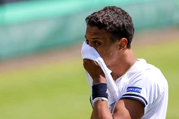 ROSMALEN, NETHERLANDS - JUNE 9: Gabriel Diallo of Canada looks dejected in his Men s Singles First Round match against Adrian Mannarino of France during Day 2 of the Libema Open Grass Court Championships at the Autotron on June 9, 2026 in Rosmalen, Netherlands.  Copyright: xRenexNijhuis MBxMediax