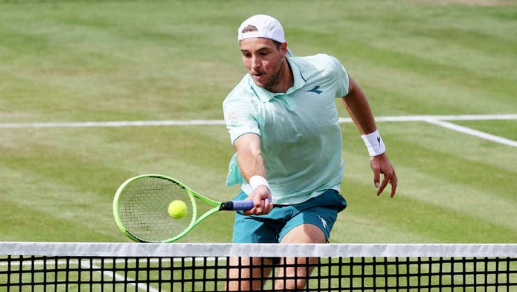 Stuttgart , Tennis , BOSS Open , Jan-Lennard Struff ( GER )