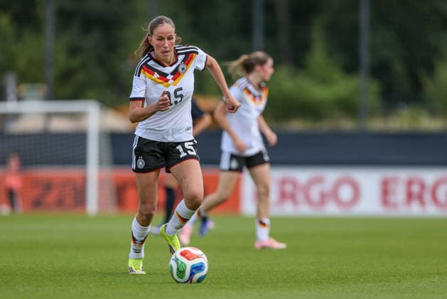 GER, Frankfurt, Deutschland U19 vs USA U19 Freundschaftsspiel, Fussball, DFB, Spielzeit 2025 2026, DFB-Campus, zweites Spiel im Bild: Maj Schneider (Deutschland U19 Frauen 15) DFB DFL REGULATIONS PROHIBIT ANY USE OF PHOTOGRAPHS AS IMAGE SEQUENCES AND OR QUASI-VIDEO, 09.06.2026