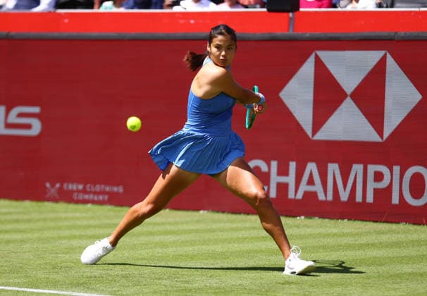 2026 HSBC Tennis Championships, Queens Club, London, UK - 09 06 2026 Emma Raducanu (GBR) in action during her first round match agianst Anna Blinkova in the HSBC 2026 Championships at Queens Club in London London Queens Club London GBR Copyright: xMarkxGreenwoodx
