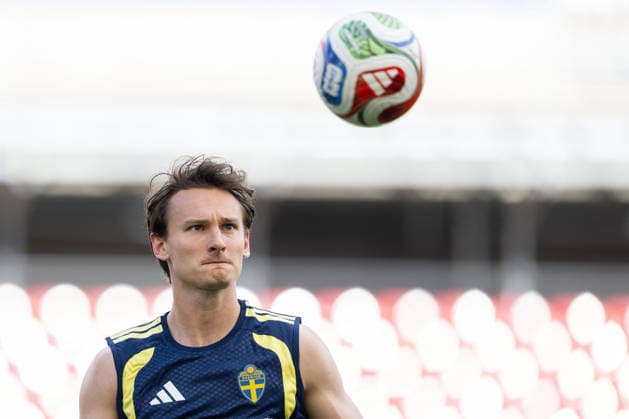 260609 Hjalmar Ekdal of the Swedish national football team at a training session during day -2 of the FIFA World Cup, WM, Weltmeisterschaft, Fussball 2026 on June 9, 2026 in Dallas. Photo: Petter Arvidson BILDBYRAN kod PA PA1225 fotboll football soccer fotball vm fotbolls-vm fotball-vm fotbolls-vm 2026 fifa world cup 2026 träning practice training sverige sweden sverige a day -2 bbeng