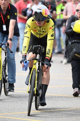 09-06-2026 Tour Auvergne - Rhone Alpes; Tappa 03 Perreux - Perreux; 2026, Visma - Lease A Bike; Van Aert, Wout; Perreux; 