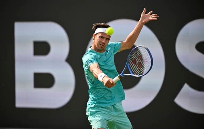Daniel Altmaier (GER) Aktion Tennis Herren BOSS Open ATP, Tennis Herren 250 Stuttgart 2026 Weissenhof BOSS Open ATP 250 Stuttgart 2026