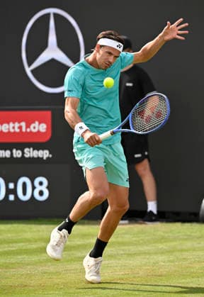 Daniel Altmaier (GER) Aktion Tennis Herren BOSS Open ATP, Tennis Herren 250 Stuttgart 2026 Weissenhof BOSS Open ATP 250 Stuttgart 2026