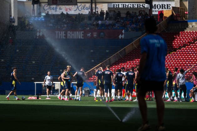 260609 Cooling break during a training session during day -2 of the FIFA World Cup, WM, Weltmeisterschaft, Fussball 2026 on June 9, 2026 in Dallas. Photo: Petter Arvidson BILDBYRAN kod PA PA1225 fotboll football soccer fotball vm fotbolls-vm fotball-vm fotbolls-vm 2026 fifa world cup 2026 träning practice training sverige sweden sverige a day -2 bbeng