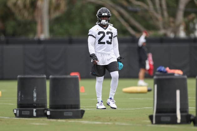 JACKSONVILLE, FL - JUNE 09: Jacksonville Jaguars linebacker Foyesade Oluokun (23) during Minicamp on June 9, 2026 at Miller Electric Center in Jacksonville, Fl. (Photo by David Rosenblum Icon Sportswire) NFL, American Football Herren, USA JUN 09 Jacksonville Jaguars Minicamp EDITORIAL USE ONLY Icon260609161165