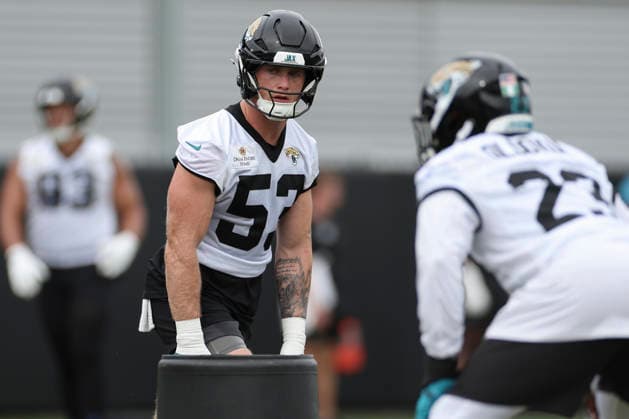 JACKSONVILLE, FL - JUNE 09: Jacksonville Jaguars linebacker Parker Hughes (53) works on a drill during Minicamp on June 9, 2026 at Miller Electric Center in Jacksonville, Fl. (Photo by David Rosenblum Icon Sportswire) NFL, American Football Herren, USA JUN 09 Jacksonville Jaguars Minicamp EDITORIAL USE ONLY Icon260609161542