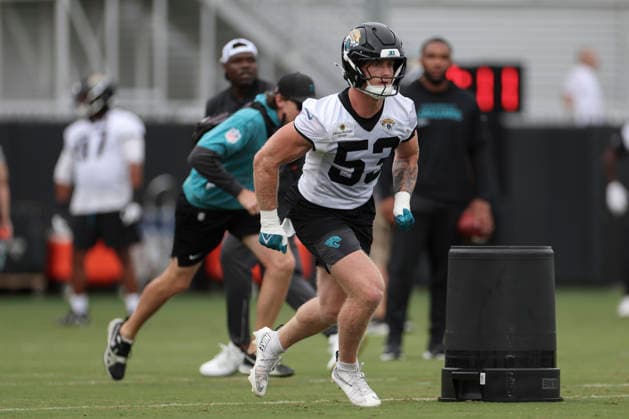 JACKSONVILLE, FL - JUNE 09: Jacksonville Jaguars linebacker Parker Hughes (53) works on a drill during Minicamp on June 9, 2026 at Miller Electric Center in Jacksonville, Fl. (Photo by David Rosenblum Icon Sportswire) NFL, American Football Herren, USA JUN 09 Jacksonville Jaguars Minicamp EDITORIAL USE ONLY Icon260609161561