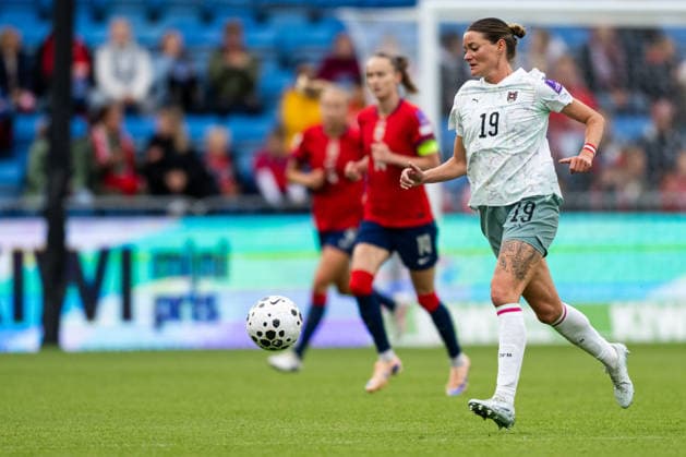 260609 Verena Hanshaw of Austria during the FIFA Women s World Cup Qualifier football match between Norway and Austria on June 9, 2026 in Oslo. Photo: Marius Simensen BILDBYRAN COP 238 MM0070 bbeng fotball soccer football fotboll FIFA World Cup, WM, Weltmeisterschaft, Fussball qualifiers vm-kvalifisering kvinner vm kvalik landskamp dam norge norway austria osterrike