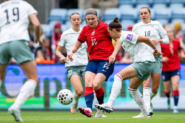 260609 Signe Gaupset of Norway during the FIFA Women s World Cup Qualifier football match between Norway and Austria on June 9, 2026 in Oslo. Photo: Marius Simensen BILDBYRAN COP 238 MM0070 bbeng fotball soccer football fotboll FIFA World Cup, WM, Weltmeisterschaft, Fussball qualifiers vm-kvalifisering kvinner vm kvalik landskamp dam norge norway austria osterrike