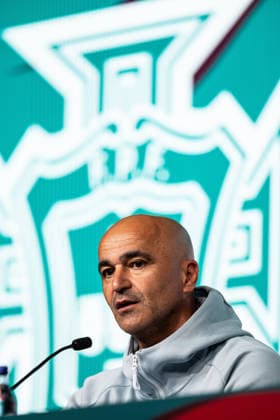 June 9, 2026, Lisboa, Oeiras, Portugal: Portugal national team, Nationalteam s head coach ROBERTO MARTINEZ during the press conference, PK, Pressekonferenz before the match between Portugal and Nigeria at Cidade do Futebol on June 9 2026, in Lisboa, Portugal. Lisboa Portugal - ZUMAa269 20260609_zsp_a269_012 Copyright: xSandroxAlemaox