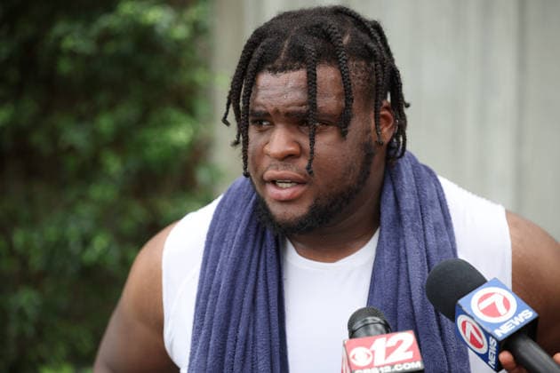MIAMI GARDNES, FL - JUNE 09: Miami Dolphins offensive defensive lineman Kenneth Grant (78) speaks with reporters during the Miami Dolphins OTA on Tuesday, June 9, 2026 at Baptist Health Training Complexr in Miami Gardens, FL (Photo by Peter Joneleit Icon Sportswire) NFL, American Football Herren, USA JUN 09 Miami Dolphins OTA EDITORIAL USE ONLY Icon260609007