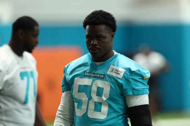 MIAMI GARDNES, FL - JUNE 09: Miami Dolphins edge Seth Coleman (58) warms up during the Miami Dolphins OTA on Tuesday, June 9, 2026 at Baptist Health Training Complexr in Miami Gardens, FL (Photo by Peter Joneleit Icon Sportswire) NFL, American Football Herren, USA JUN 09 Miami Dolphins OTA EDITORIAL USE ONLY Icon260609020