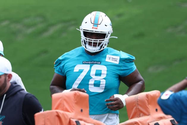 MIAMI GARDNES, FL - JUNE 09: Miami Dolphins guard Kenneth Grant (78) runs drills during the Miami Dolphins OTA on Tuesday, June 9, 2026 at Baptist Health Training Complexr in Miami Gardens, FL (Photo by Peter Joneleit Icon Sportswire) NFL, American Football Herren, USA JUN 09 Miami Dolphins OTA EDITORIAL USE ONLY Icon260609028