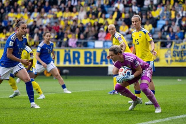 260609 Goalkeeper Jennifer Falk of Sweden during the FIFA Women s World Cup Qualifier football match between Sweden and Italy on June 9, 2026 in Gothenburg. Photo: Mathias Bergeld BILDBYRAN kod MB CS0935 fotboll football soccer fotball vm-kval kval fifa womens world cup qualifier qualifier sverige sweden italien italy dam bbeng