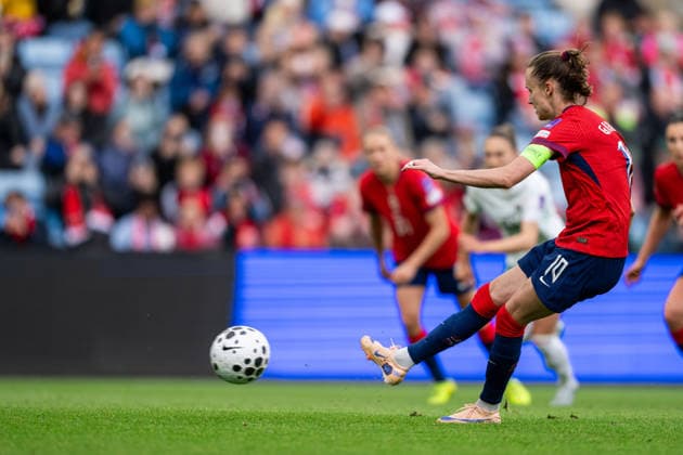 260609 Caroline Graham Hansen of Norway during the FIFA Women s World Cup Qualifier football match between Norway and Austria on June 9, 2026 in Oslo. Photo: Marius Simensen BILDBYRAN COP 238 MM0070 bbeng fotball soccer football fotboll FIFA World Cup, WM, Weltmeisterschaft, Fussball qualifiers vm-kvalifisering kvinner vm kvalik landskamp dam norge norway austria osterrike