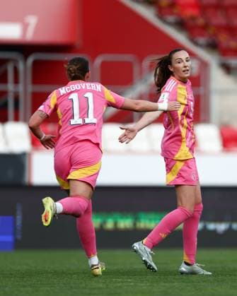 Caroline Weir of Scotland Women celebrates their goal to make it 0-1 Israel Women v Scotland Women, FIFA 2027 Women s World Cup Qualifying, Football, Bozsnik Arena, Budapest, Hungary - 09 Jun 2026Budapest Bozsnik Arena Hungary EDITORIAL USE ONLY No use with unauthorised audio, video, data, fixture lists, club league logos or live services. Online in-match use limited to 120 images, no video emulation. No use in betting, games or single club league player publications.  Copyright: xNikolaxKrstic Shutterstockx 16911191w