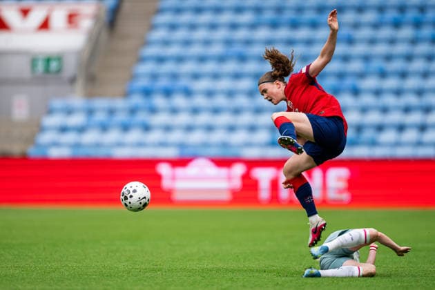 260609 Signe Gaupset of Norway during the FIFA Women s World Cup Qualifier football match between Norway and Austria on June 9, 2026 in Oslo. Photo: Marius Simensen BILDBYRAN COP 238 MM0070 bbeng fotball soccer football fotboll FIFA World Cup, WM, Weltmeisterschaft, Fussball qualifiers vm-kvalifisering kvinner vm kvalik landskamp dam norge norway austria osterrike