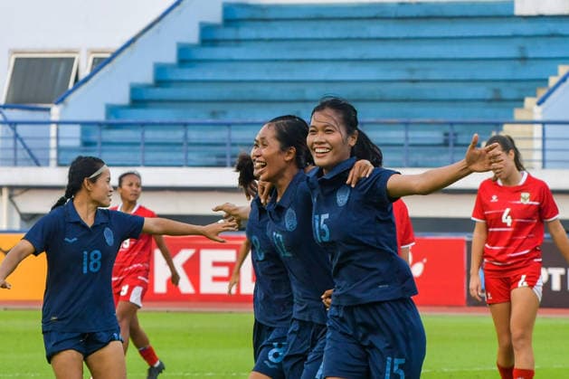 Indonesia v Cambodia - FIFA Women s International Friendly, Länderspiel, Nationalmannschaft A Cambodian Women s National Football Team player celebrates after scoring a goal against the Indonesian Women s national team, Nationalteam during a FIFA Women s Match Day 2026 at Arcamanik Stadium in Bandung, West Java, Indonesia, on June 9, 2026. The match ends in a 1-1 draw. BANDUNG West Java Indonesia  Copyright: xKhairizalxMarisx originalFilename:maris-fifawome260609_npHuo.jpg