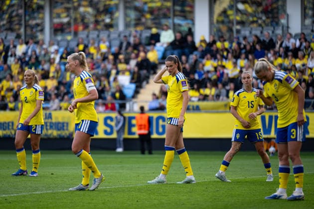 260609 Smilla Holmberg, Stina Blackstenius, Bella Andersson, Julia Zigiotti Olme and Amanda NildÃ n of Sweden look dejected during the FIFA Women s World Cup Qualifier football match between Sweden and Italy on June 9, 2026 in Gothenburg. Photo: Mathias Bergeld BILDBYRAN kod MB CS0935 fotboll football soccer fotball vm-kval kval fifa womens world cup qualifier qualifier sverige sweden italien italy dam bbeng depp
