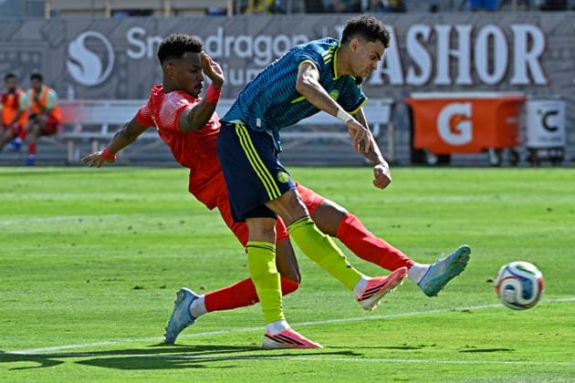 RECORD DATE NOT STATED 7th June, 2026; Snapdragon Stadium, San Diego, California, United States of America; International Friendly, Länderspiel, Nationalmannschaft Football, Colombia versus Jordan; Luis Diaz of Colombia battles for possession ball with Abdallah Nasib of Jordan JulianxMedina DiaEsportivo