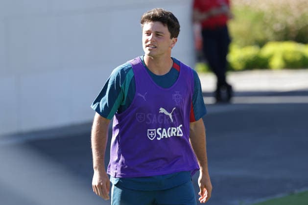 Training of the Portuguese national football team in the football city of Oeiras - Portugal, June 9, 2026, in Alges, Portugal. Joao Neves (Portugal ,15)