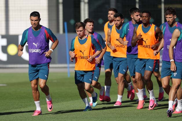 Training of the Portuguese national football team in the football city of Oeiras - Portugal, June 9, 2026, in Alges, Portugal. Cristiano Ronaldo (Portugal ,7), Francisco Conceicao (Portugal ,26), Bruno Fernandes (Portugal ,8), Goncalo Inacio (Portugal ,14), Nelson Semedo (Portugal ,2), Ruben Dias (Portugal ,3)