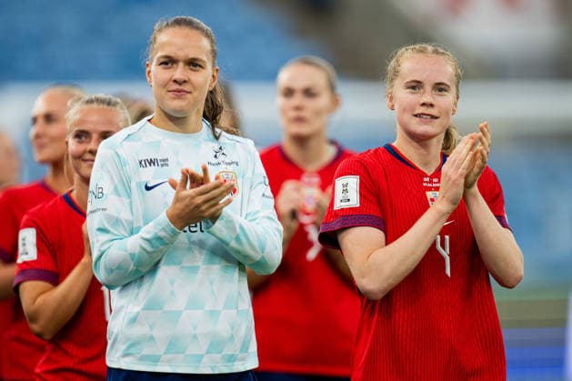 260609 Iris Omarsdottir and Julie Blakstad of Norway after the FIFA Women s World Cup Qualifier football match between Norway and Austria on June 9, 2026 in Oslo. Photo: Jon Olav Nesvold BILDBYRAN COP 217 MM0070 bbeng fotball soccer football fotboll FIFA World Cup, WM, Weltmeisterschaft, Fussball qualifiers vm-kvalifisering kvinner vm kvalik landskamp dam norge norway austria osterrike