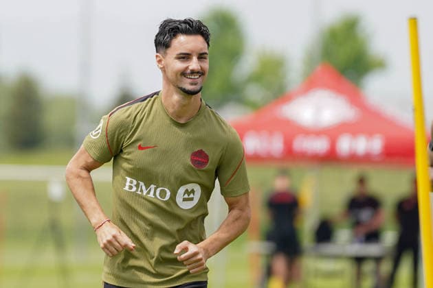 Canada Training Day - 2026 FIFA World Cup, WM, Weltmeisterschaft, Fussball Stephen EUSTAQUIO 07 of Canada national football team warms-up during the training day, ahead the 2026 FIFA World Cup Group B match against Bosnia and Herzegovina at TorontoFC Training Ground. on June 9, 2026 in Toronto, Canada. (Photo by Leonardo Ramirez Eyepix Group) Copyright: xLeonardoxRamirezx xEyepixxGroupx LR09062026-00084