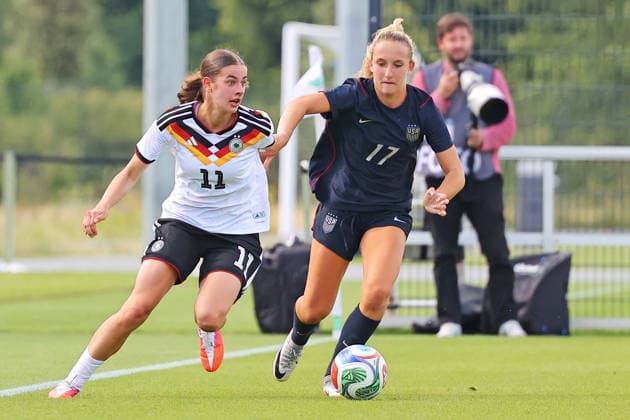 Frankfurt, Deutschland 09. Juni 2026: U19 Frauen Nationalmannschaft - 2026 - Testspiel - Deutschland gegen USA Im Bild: Leni Marie Eggert (Deutschland) gegen Kylie Maxwell (USA). DFL DFB regulations prohibit any use of photographs as image sequences and or quasi-video DFB Campus Hessen