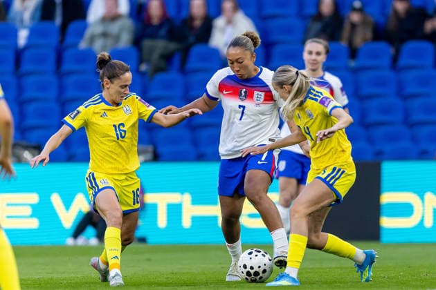 England Women v Ukraine Women, Women s World Cup Qualifier England Women forward Lauren James (7) battles for possession during the Women s World Cup Qualifier match between England Women and Ukraine Women at Hill Dickinson Stadium, Liverpool, UK on 9 June 2026. Liverpool Hill Dickinson Stadium Merseyside UK Editorial use only , Copyright: xManjitxNarotrax PSI-24380-0016