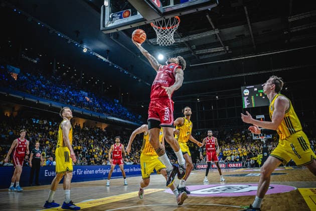 Basketball Berlin 019.06.2026 Saison 2025 2026 EasyCredit BBL 1. Bundesliga Männer, Herren Playoffs Halbfinale Spiel 5 Alba Berlin - BMA365 Bamberg Baskets Demarcus Demonia (Bamberg, No.08)