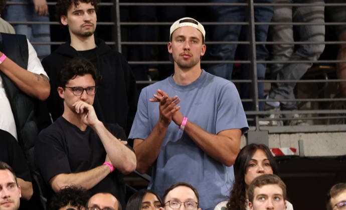 NBA, Basketball Herren, USA Profi und Berliner Franz Wagner auf der Tribüne im Publikum Basketball BBL Bundesliga Herren Play Off Halbfinale 5.Spiel Saison 2025 2026 09.06.2026 ALBA Berlin vs BMA365 Bamberg Baskets