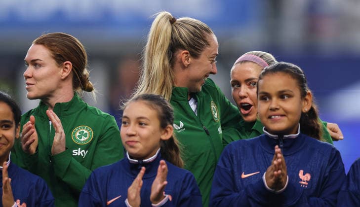 2027 FIFA Women s World Cup Qualifier, Stade des Alpes, Grenoble, France 9 6 2026 France vs Republic of Ireland Ireland s Aoife Mannion, Megan Connolly and Denise O Sullivan during the anthems Aoife Mannion, Megan Connolly and Denise O Sullivan during the anthems 9 6 2026  Copyright: x INPHO BenxBradyx BB3_8769