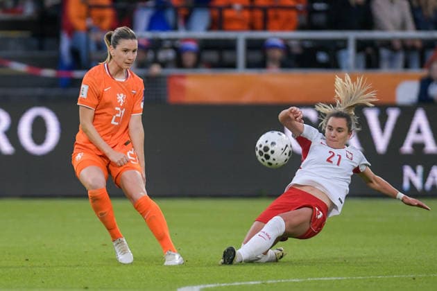 2026-06-09 The Netherlands v Poland - Women s World Cup Qualifier ALMELO, NETHERLANDS - JUNE 9: Damaris Egurrola of Netherlands, Paulina Tomasiak of Poland during the Women s World Cup Qualifier match between The Netherlands and Poland at Asito Stadion on June 9, 2026 in Almelo, Netherlands. Almelo Asito Stadion Netherlands Content not available for redistribution in The Netherlands directly or indirectly through any third parties. Copyright: xDennisxBresserx